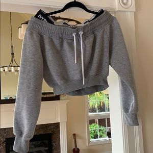 Cropped sweatshirt